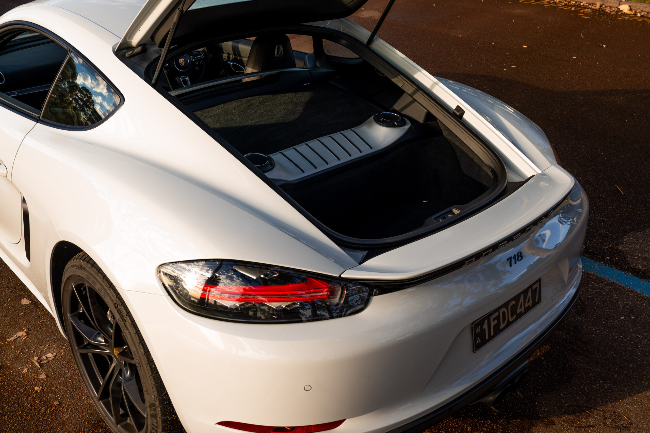 Porsche 718 Cayman – Rear