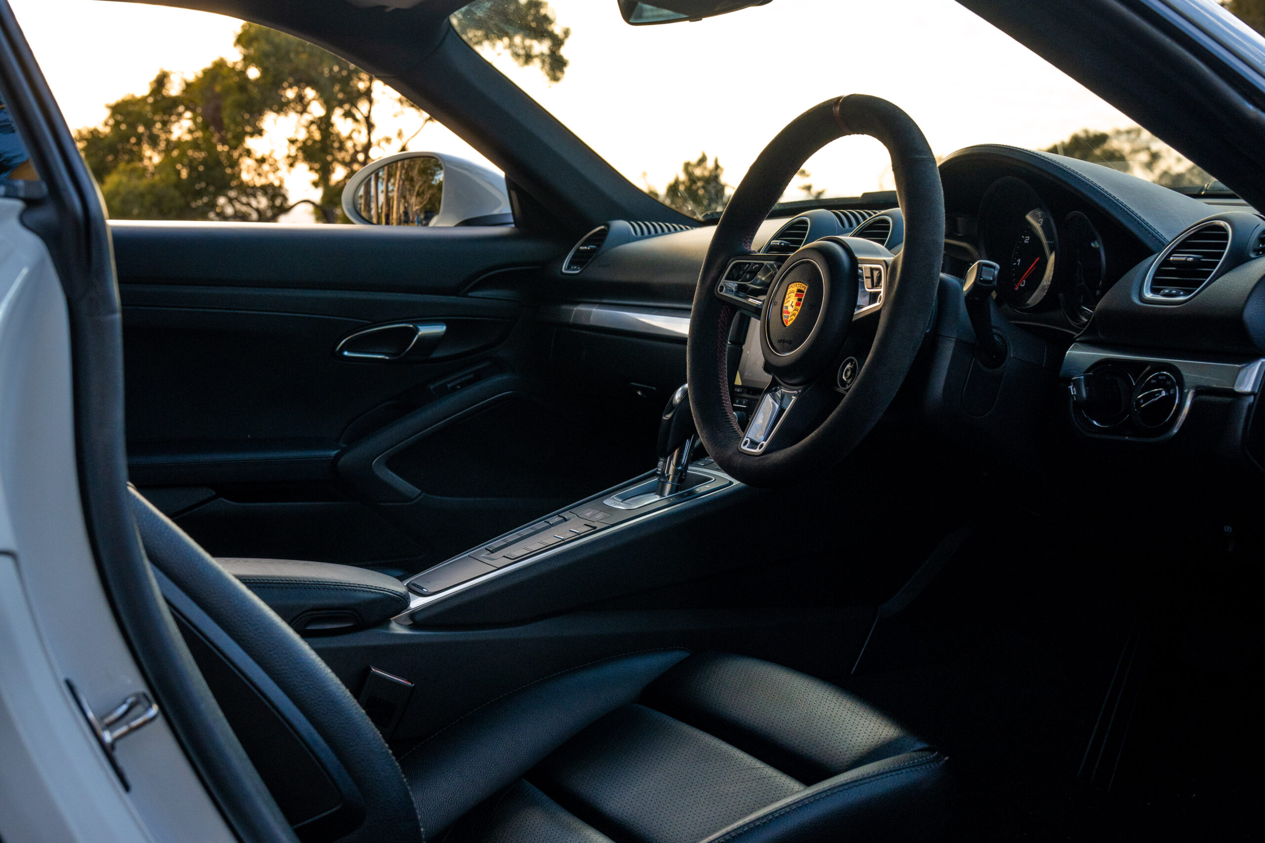 Porsche 718 Cayman – interior